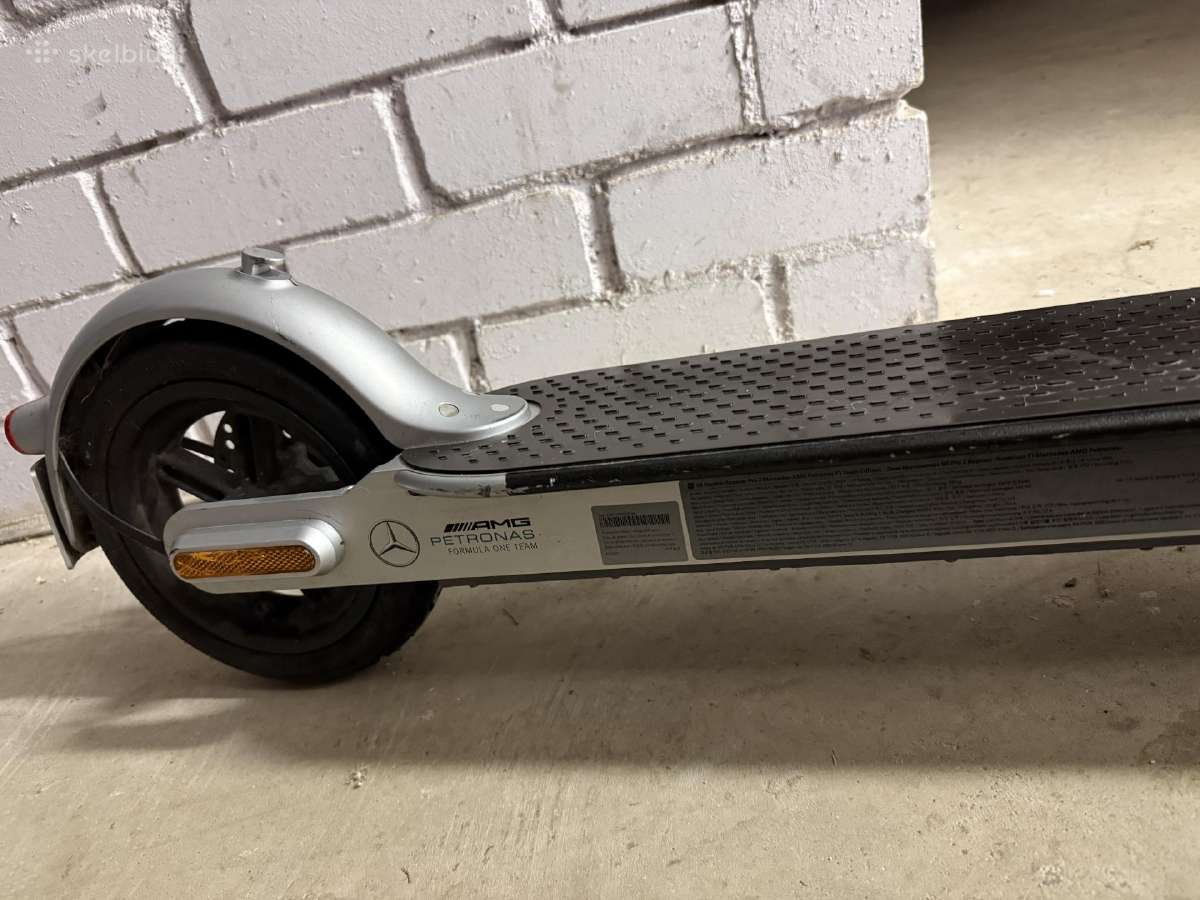 Xiaomi Mi Electric Scooter Pro 2 Mercedes-amg - nuotraukos Nr. 9