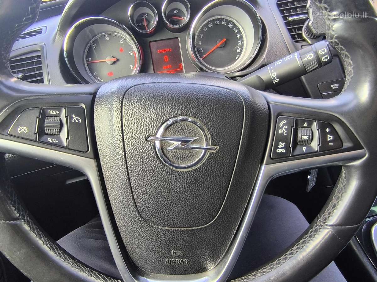 Opel Insignia - nuotraukos Nr. 11