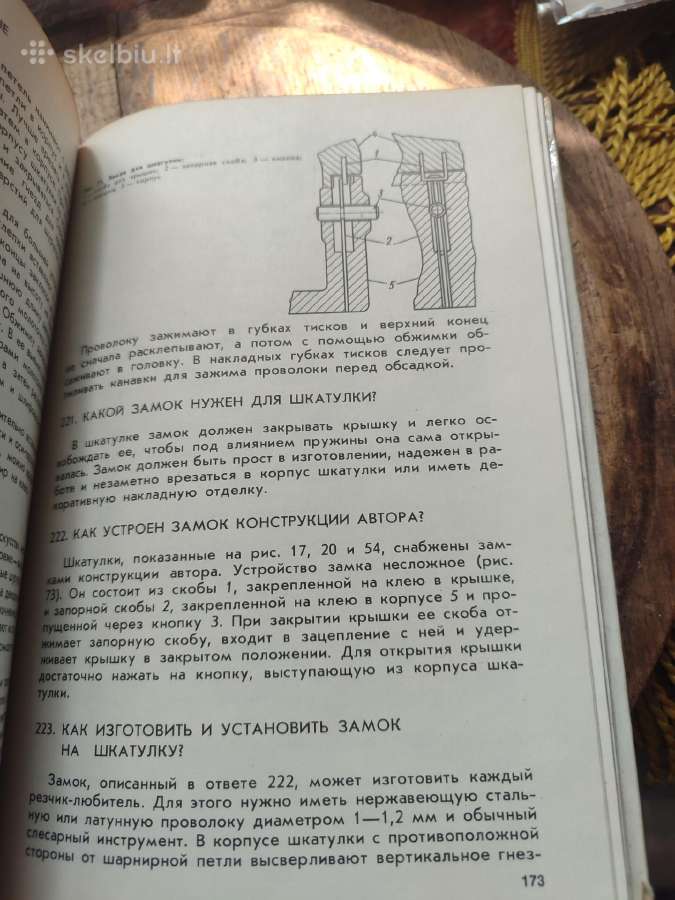 Senos knygos apie medžio darbus - nuotraukos Nr. 10