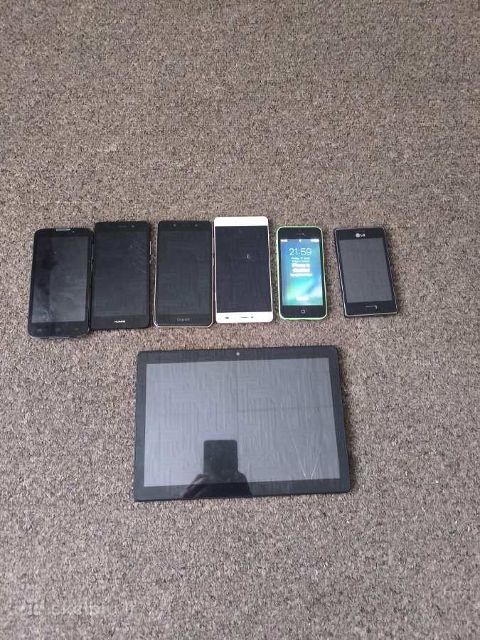 Parduodami 6 telefonai plansete ir laikrodis - nuotraukos Nr. 2