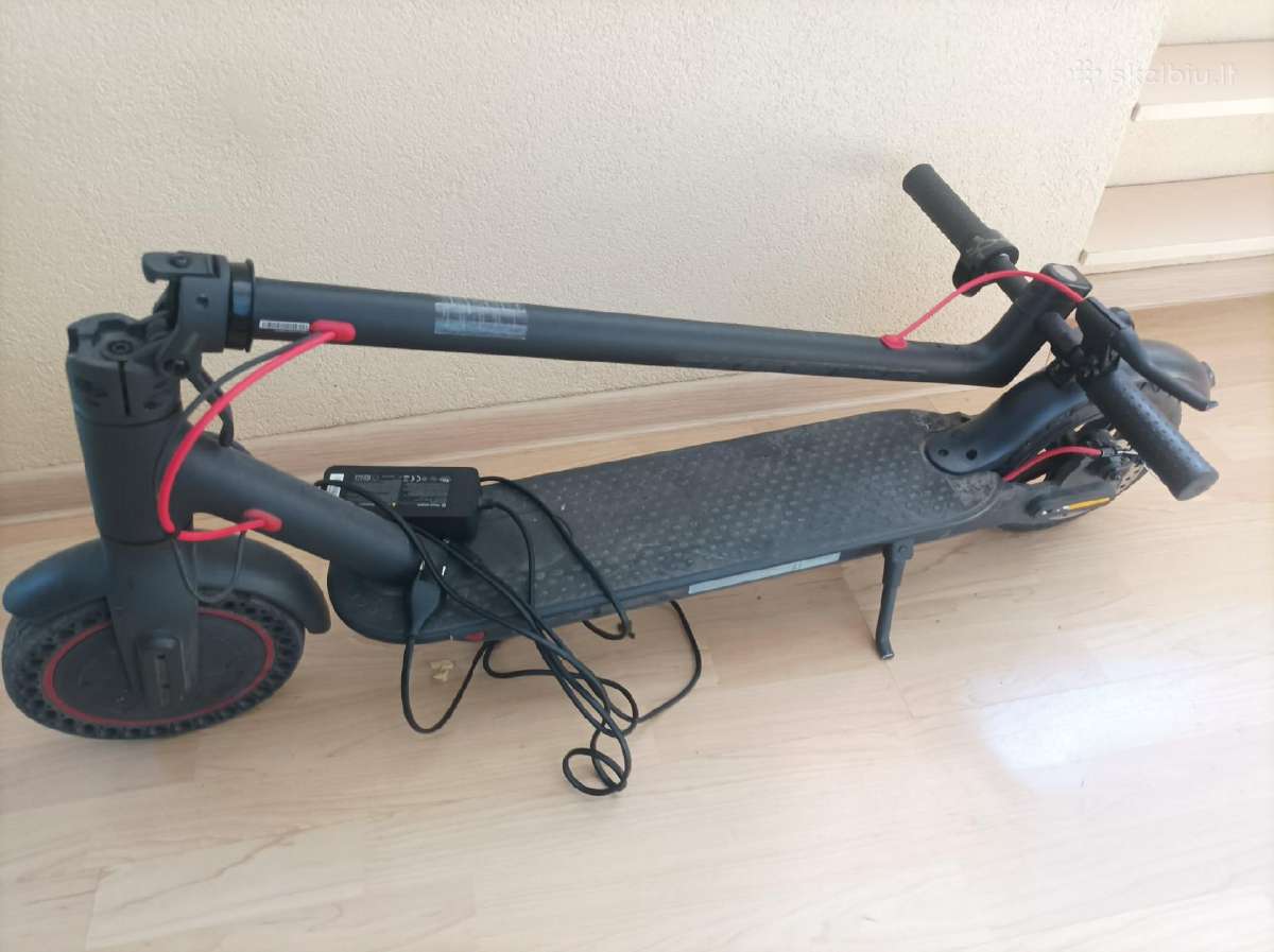 Elektrinis paspirtukas Xiaomi M365 Pro - nuotraukos Nr. 4
