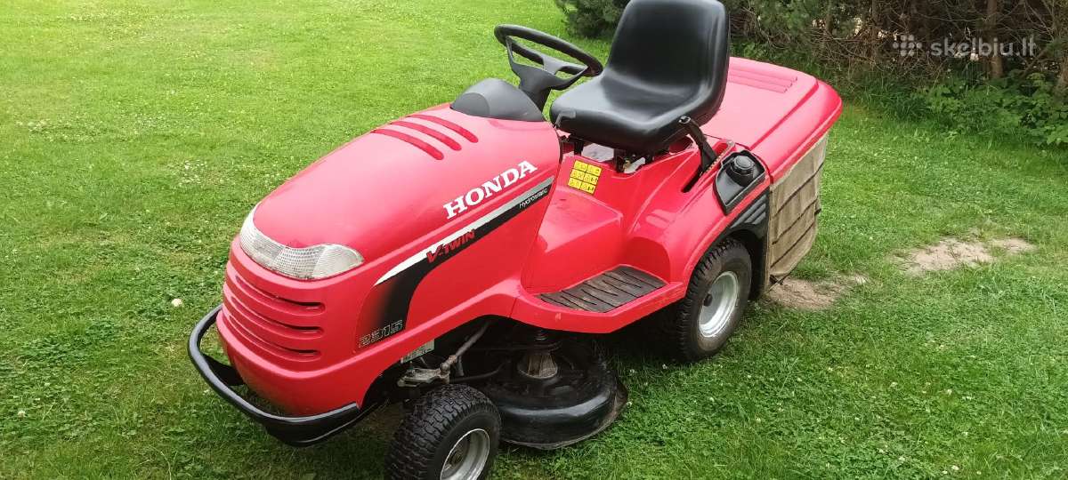 Honda 2 Cyl. V Twin Hydrostatic - nuotraukos Nr. 4