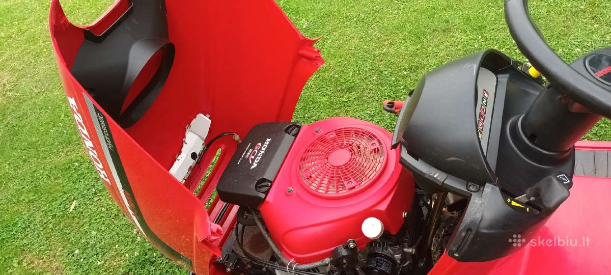 Honda 2 Cyl. V Twin Hydrostatic - nuotraukos Nr. 15
