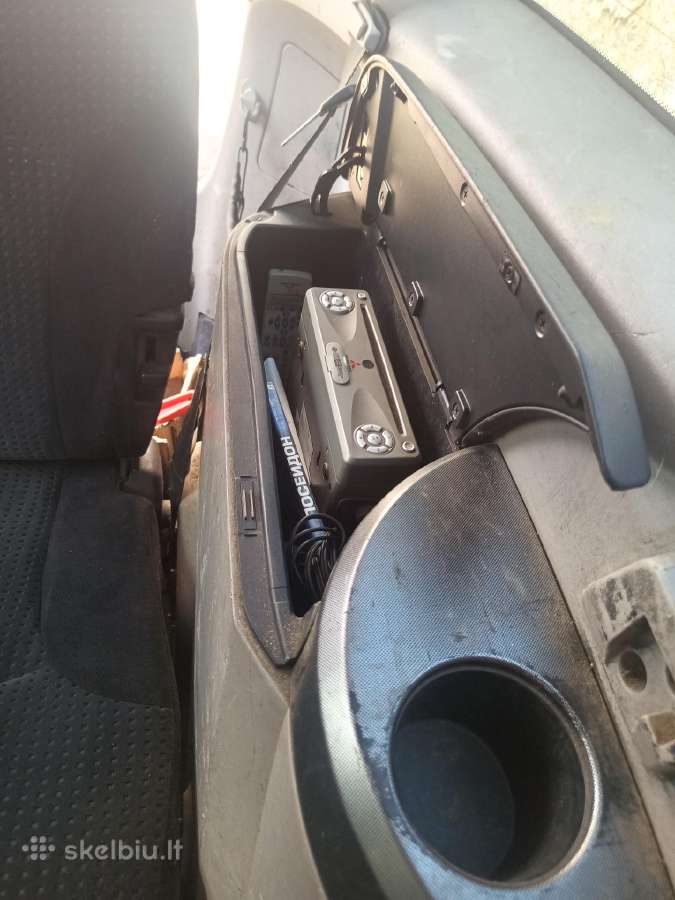 Mitsubishi Grandis - nuotraukos Nr. 8