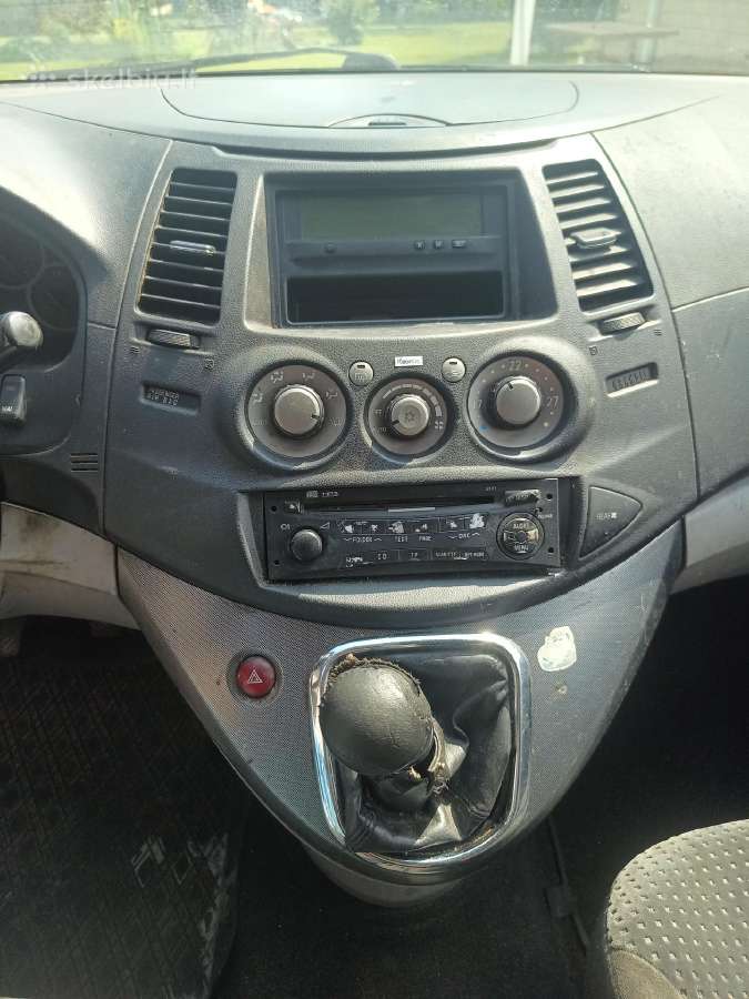 Mitsubishi Grandis - nuotraukos Nr. 12