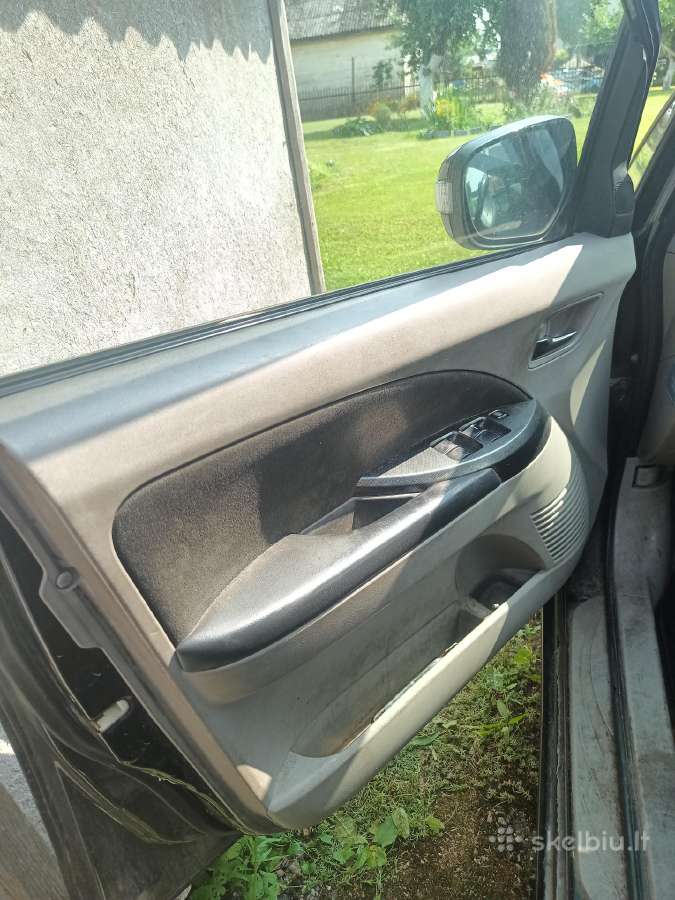 Mitsubishi Grandis - nuotraukos Nr. 13