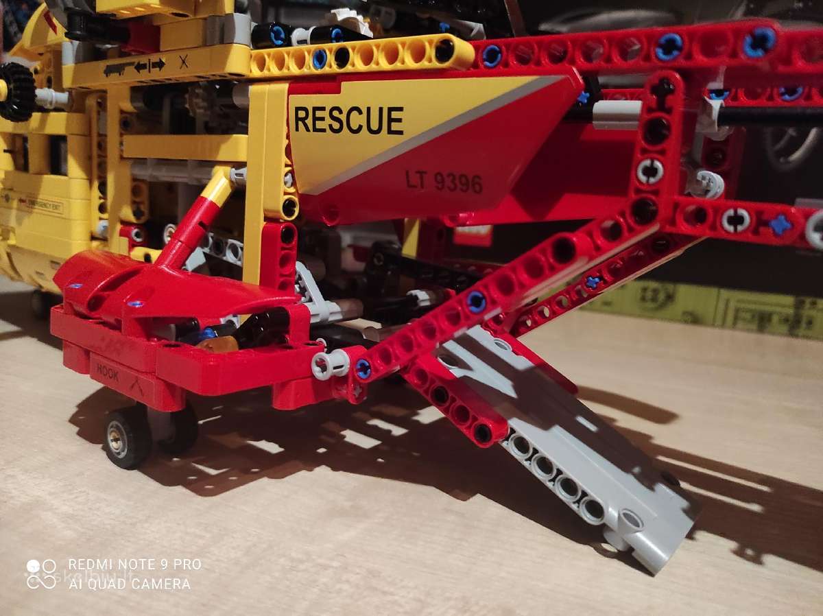 Lego technic 9396 2012m. Rinkynis - nuotraukos Nr. 4