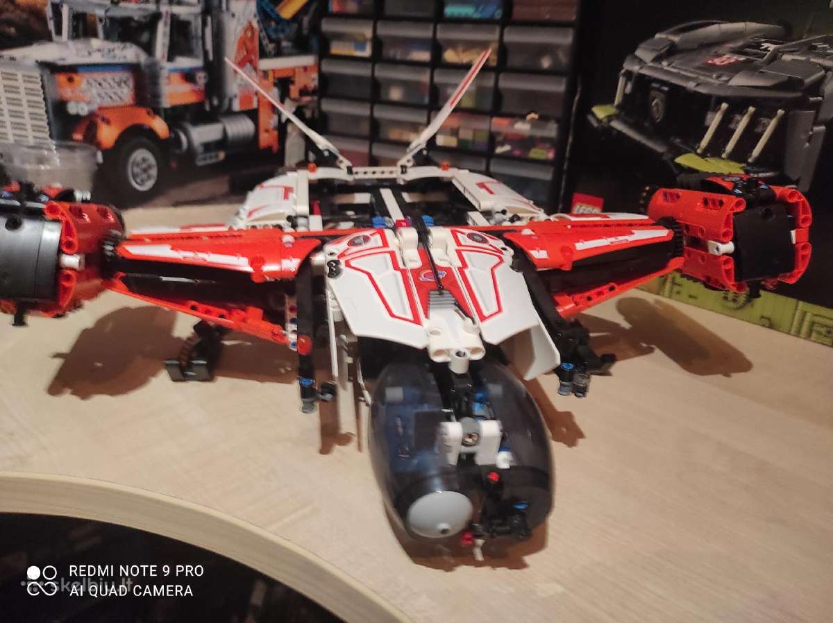 Lego technic 42181 - nuotraukos Nr. 2