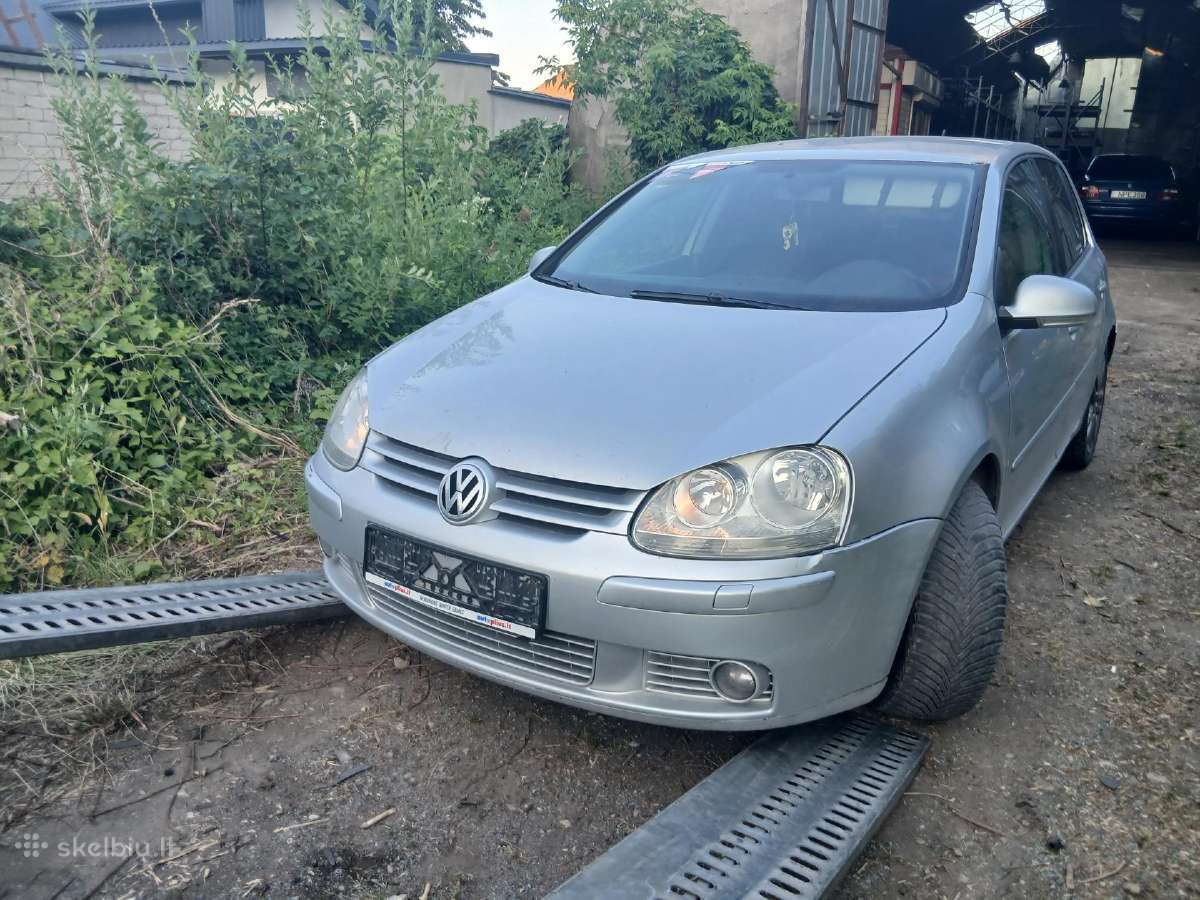 VW Golf 5 Dalys pradedamas ardyti naujas do - nuotraukos Nr. 2