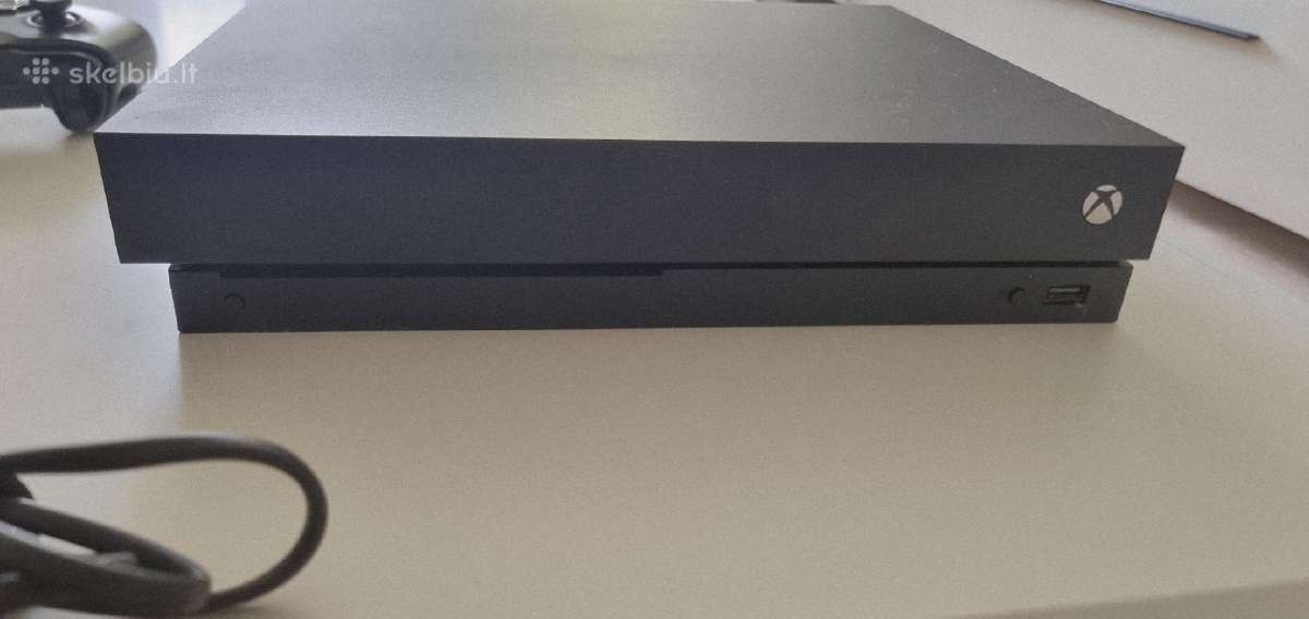 Xbox One X 1tb+ Du pulteliaj - nuotraukos Nr. 5