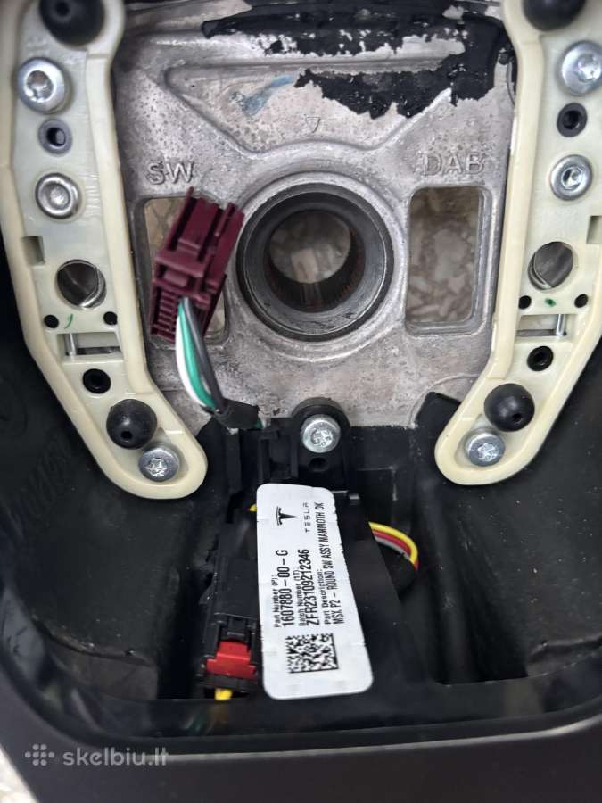 Tesla Model S ir X Yoke Airbag (vairo oro pagalvė) - nuotraukos Nr. 7