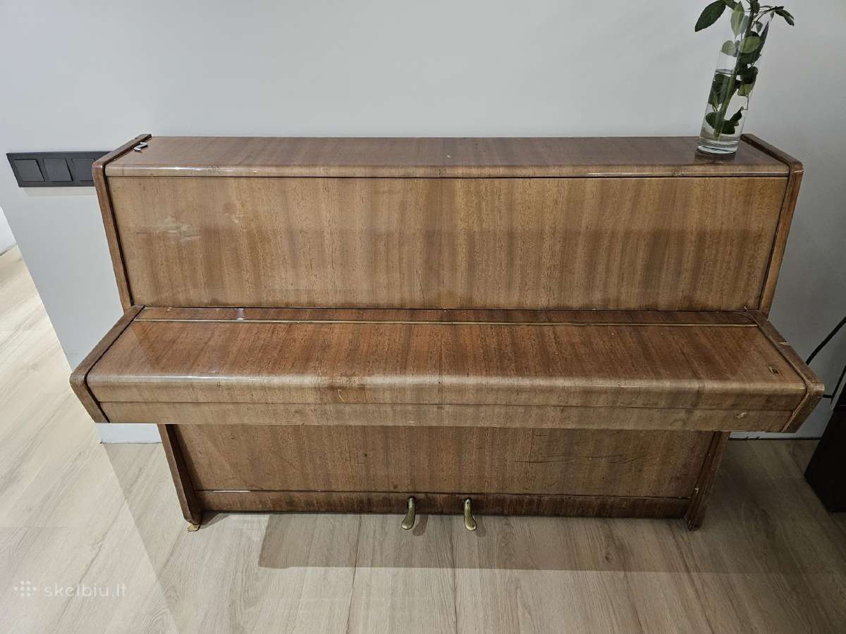 Pianinas Petrof - nuotraukos Nr. 2