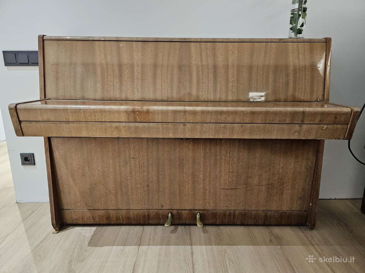 Pianinas Petrof - nuotraukos Nr. 3