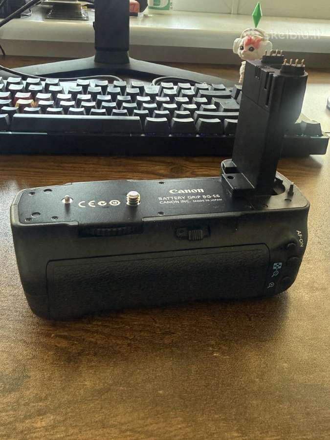 Canon battery grip Bg-e6 - nuotraukos Nr. 2