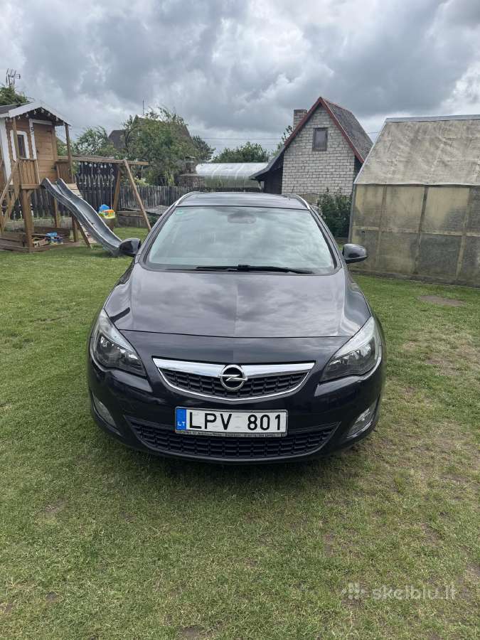 Opel astra sports tourier - nuotraukos Nr. 2
