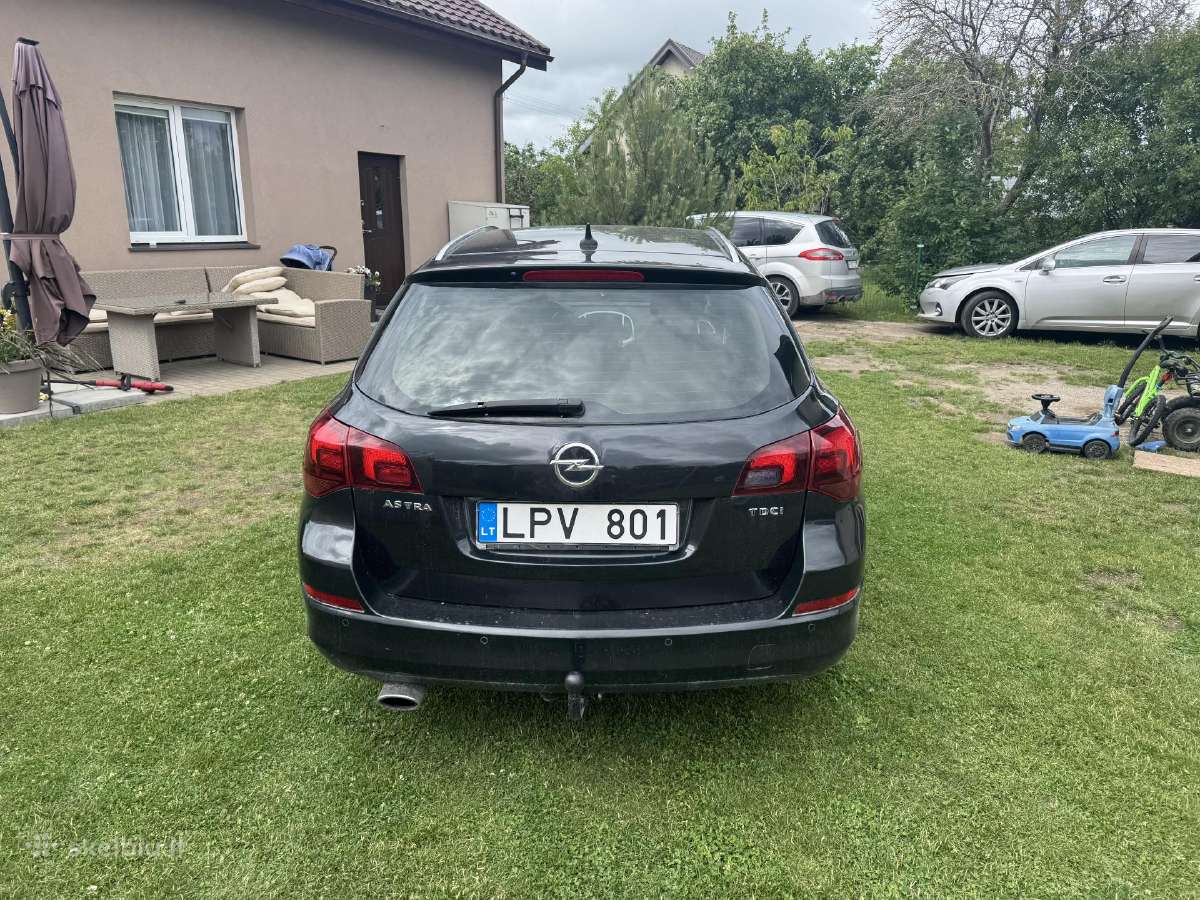 Opel astra sports tourier - nuotraukos Nr. 4