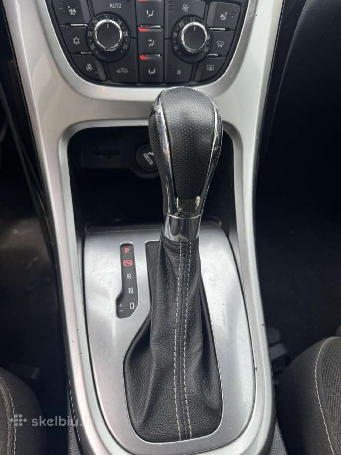 Opel astra sports tourier - nuotraukos Nr. 10
