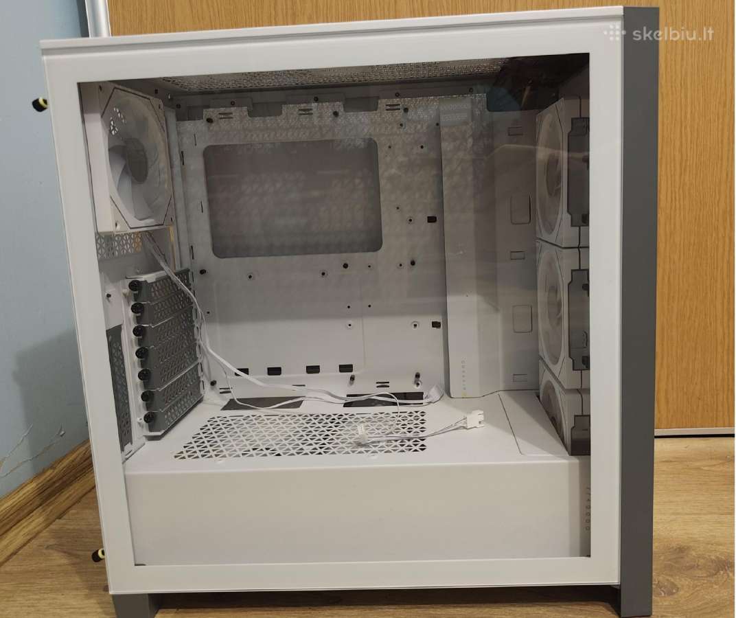 Corsair 4000d su aksesuarais ir custom front panel - nuotraukos Nr. 4