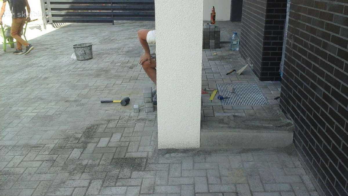 Trinkelių klojimas. Laiptu,pamatu betonavimas. - nuotraukos Nr. 15