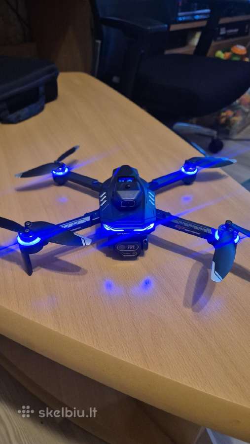 Parduodamas naujas dronas, pultelis su ekranu - nuotraukos Nr. 19