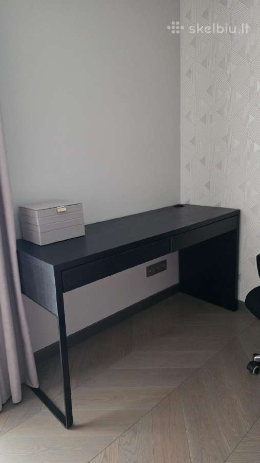 Rašomasis stalas Ikea Micke - nuotraukos Nr. 2