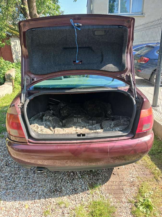 Parduodama techniskai tvarkinga audi a4 - nuotraukos Nr. 4
