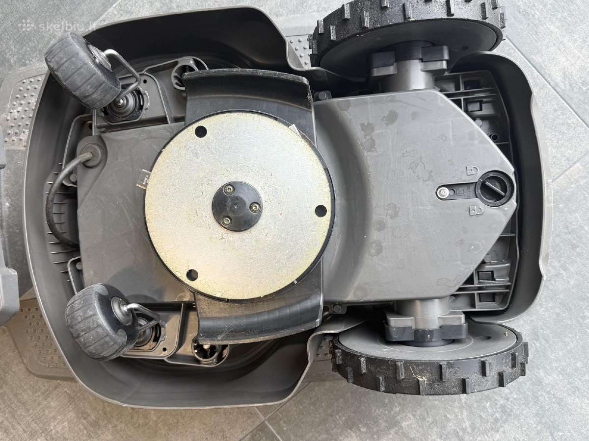 Husqvarna Automower 305 vejos robotas - nuotraukos Nr. 3