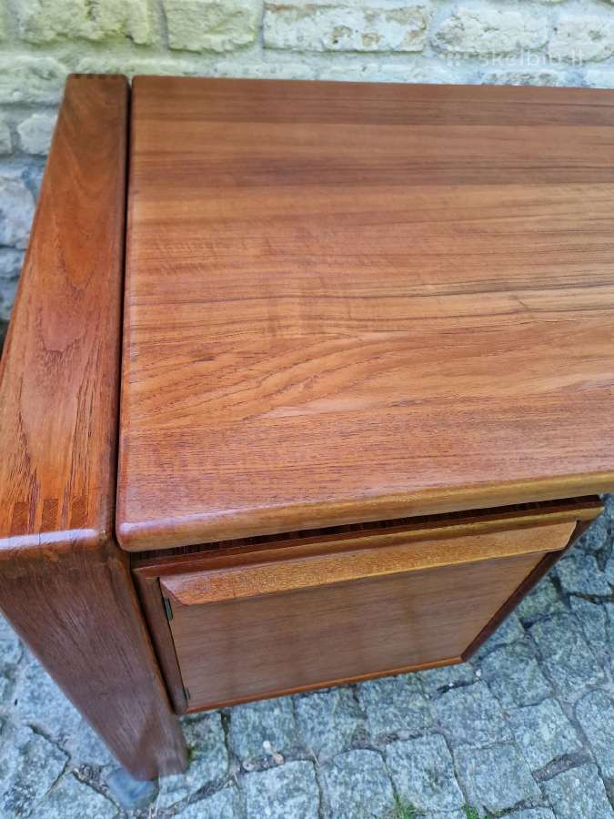 Vintažinis mid century tikmedžio rašomojo stalas - nuotraukos Nr. 4