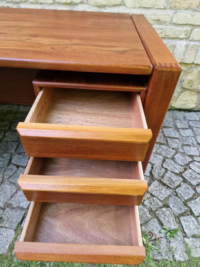 Vintažinis mid century tikmedžio rašomojo stalas - nuotraukos Nr. 14