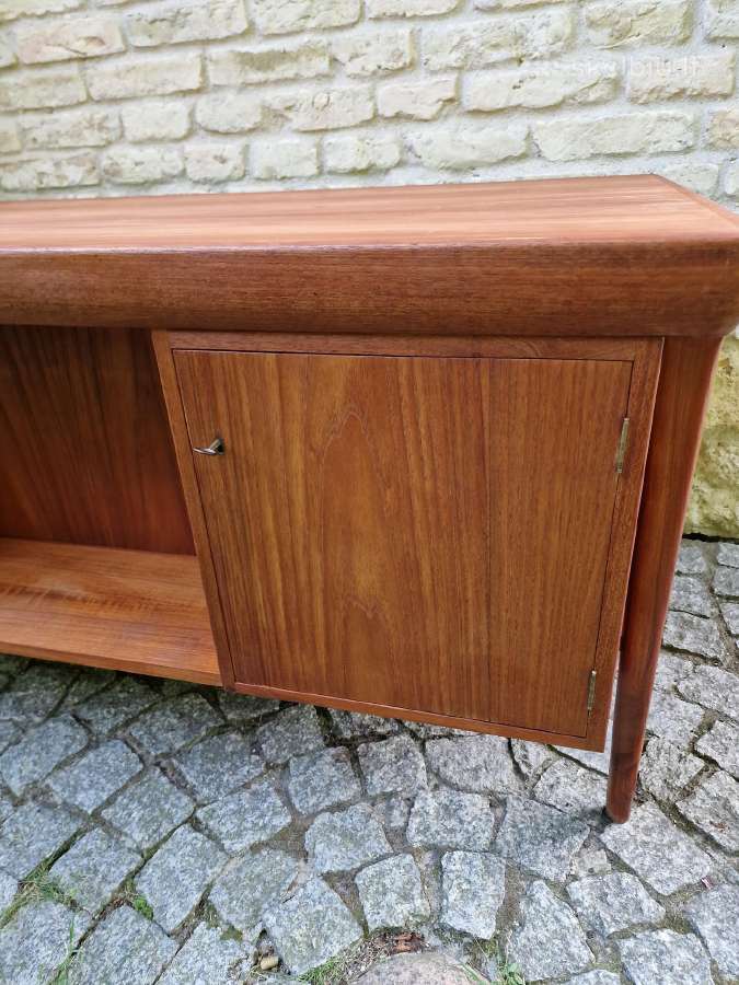 Vintažinis mid century tikmedžio rašomojo stalas - nuotraukos Nr. 24
