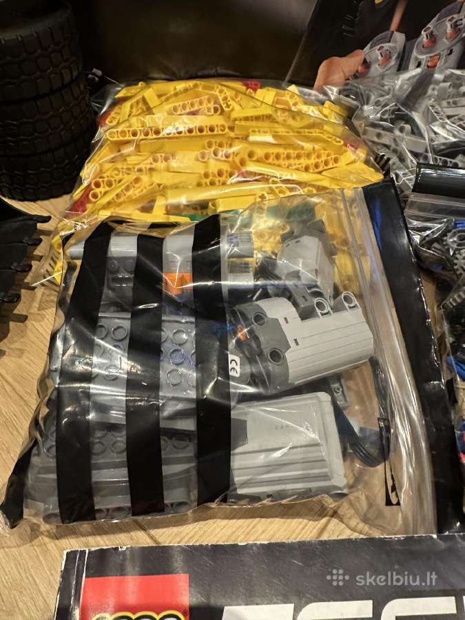 Lego Technic 42030 - nuotraukos Nr. 5