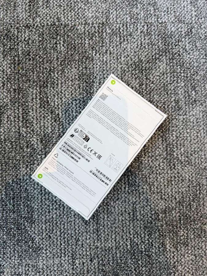 iPhone 17e Black 256gb + Deklas - nuotraukos Nr. 5