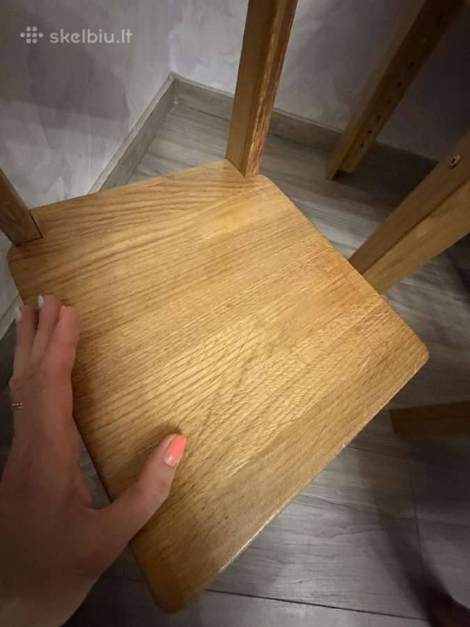 Ąžuolinis staliuko ir kėdžių komplektas. - nuotraukos Nr. 4