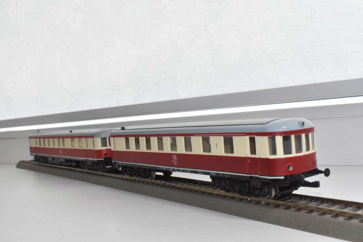 Piko dyzelinis keleivinis lokomotyvas Br 185, 195 - nuotraukos Nr. 3