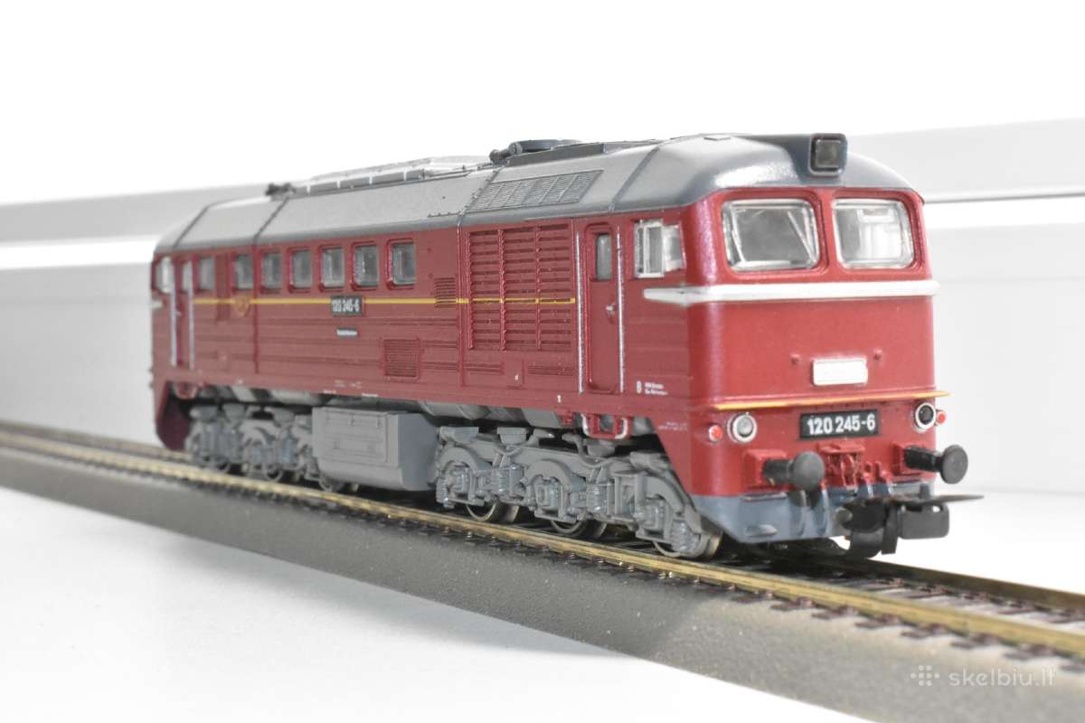 Piko dyzelinis lokomotyvas Br 120 (M62) - nuotraukos Nr. 3