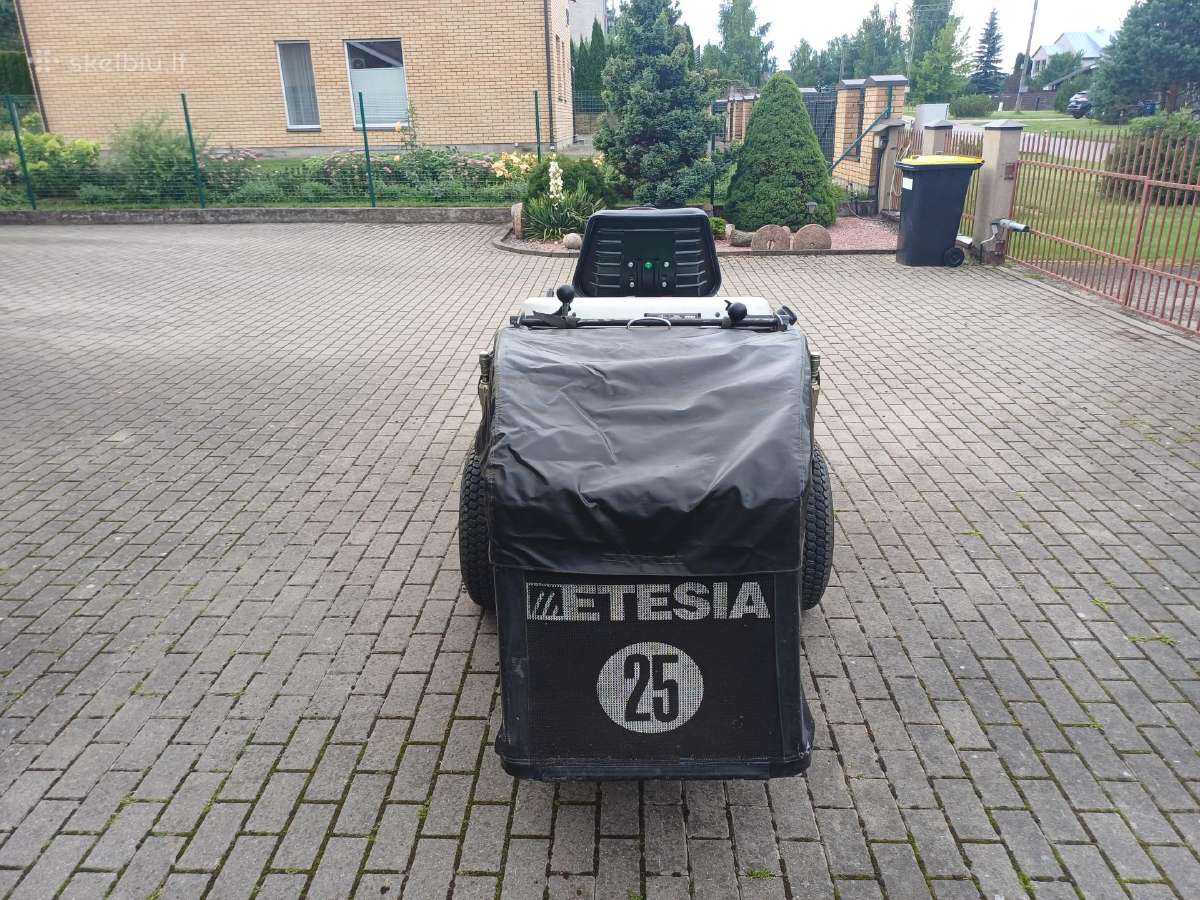 Etesia Hydro 100 Diesel vejos traktorius - nuotraukos Nr. 5