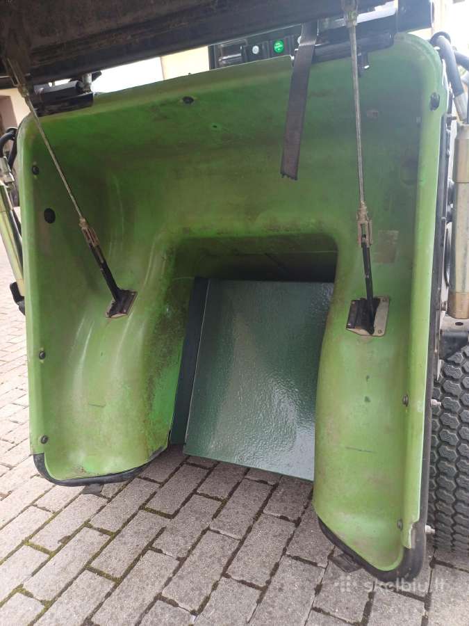 Etesia Hydro 100 Diesel vejos traktorius - nuotraukos Nr. 9