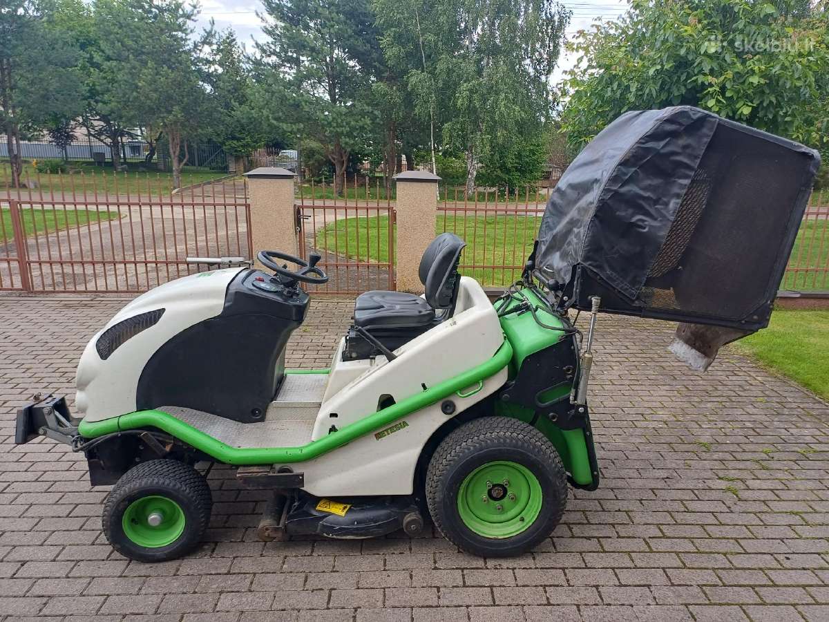 Etesia Hydro 100 Diesel vejos traktorius - nuotraukos Nr. 10