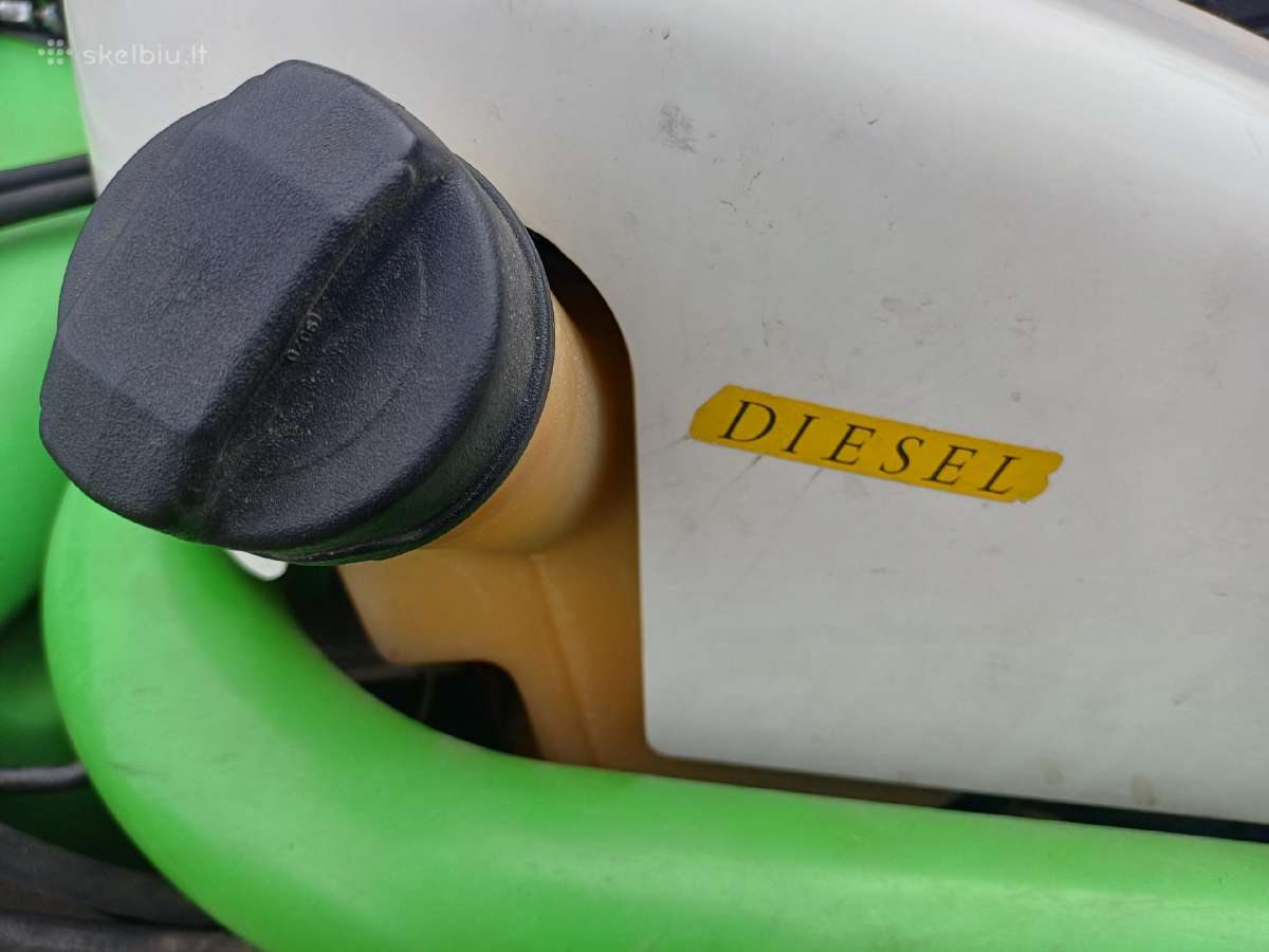 Etesia Hydro 100 Diesel vejos traktorius - nuotraukos Nr. 21