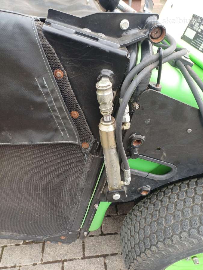 Etesia Hydro 100 Diesel vejos traktorius - nuotraukos Nr. 28