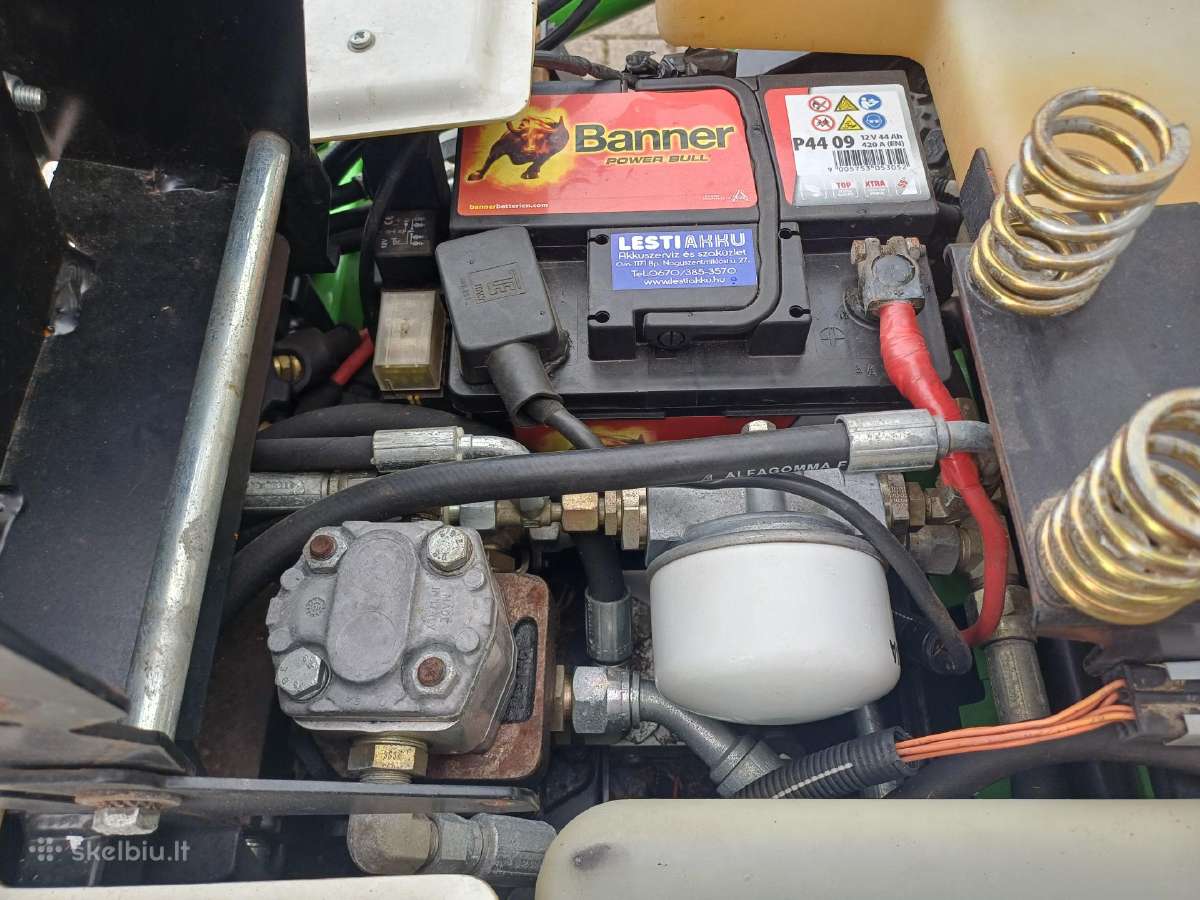 Etesia Hydro 100 Diesel vejos traktorius - nuotraukos Nr. 30