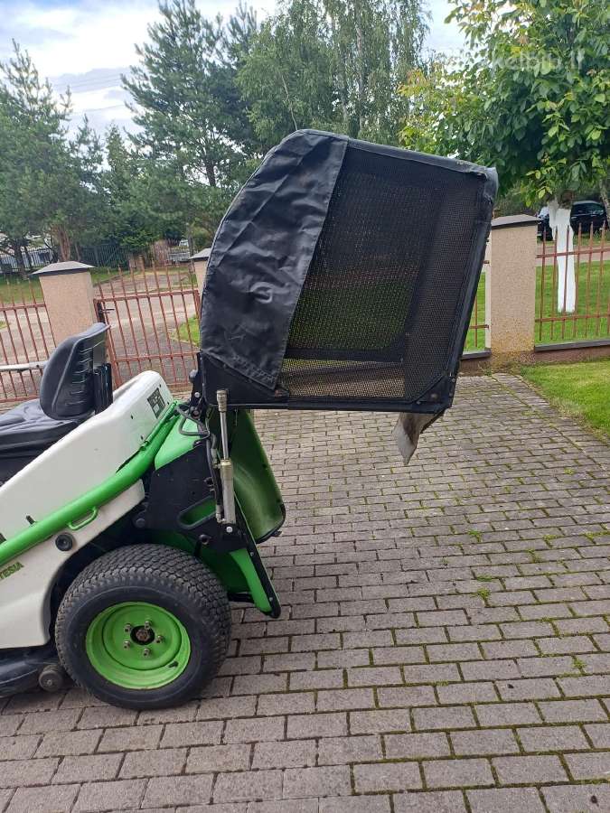 Etesia Hydro 100 Diesel vejos traktorius - nuotraukos Nr. 32