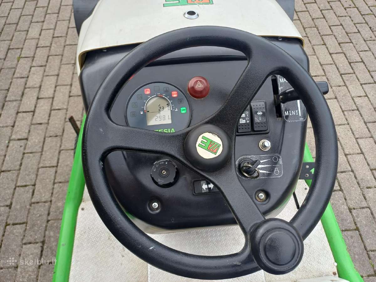 Etesia Hydro 100 Diesel vejos traktorius - nuotraukos Nr. 2