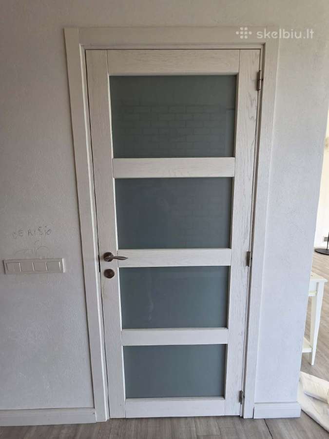 Medines baltos vidaus durys su stiklais - nuotraukos Nr. 7
