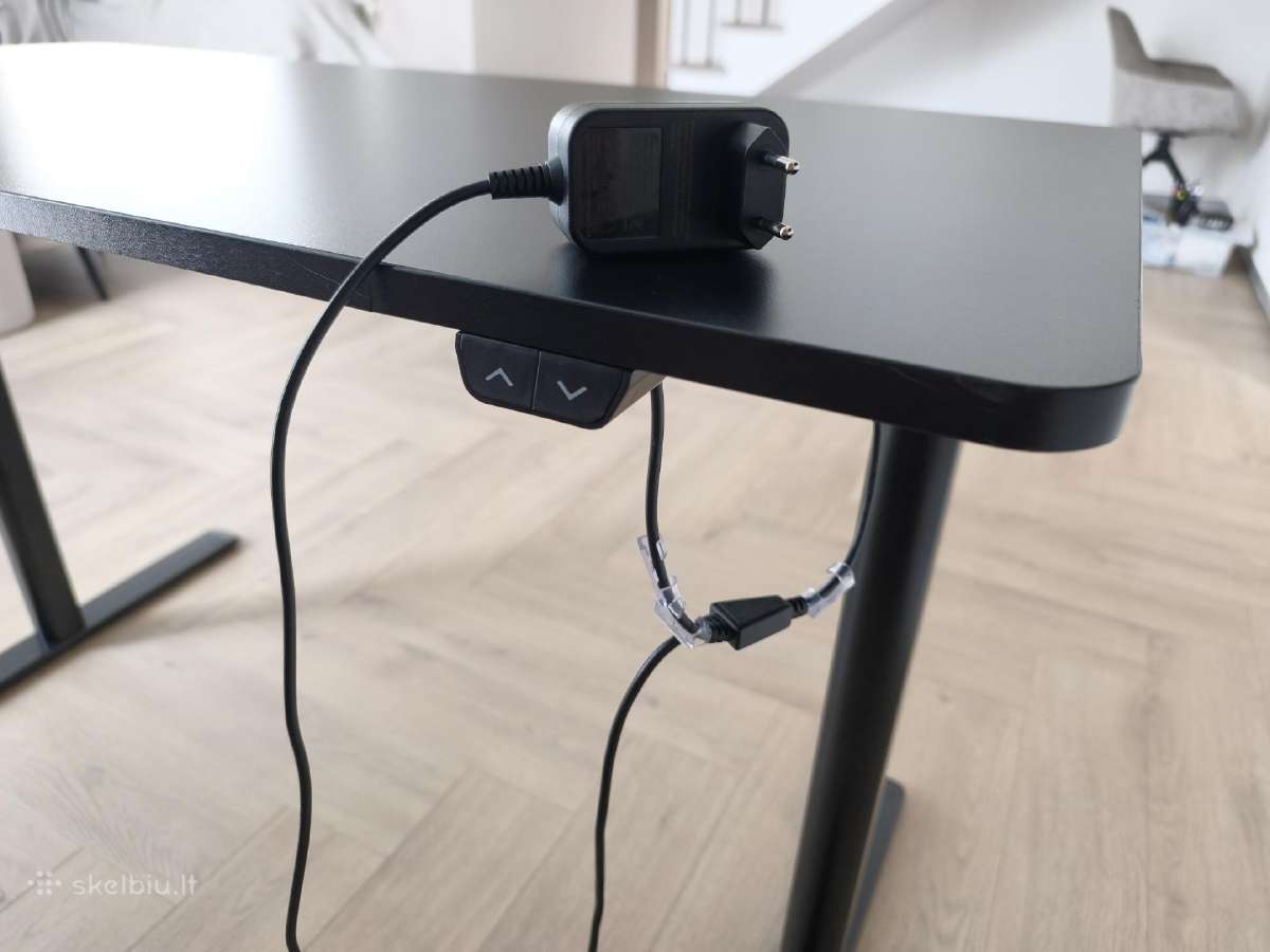Elektriniu būdu reguliuojamo aukščio stalas - nuotraukos Nr. 4