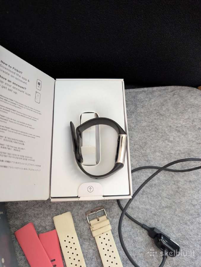 Fitbit Charge 5 puikios būklės smart laikrodis - nuotraukos Nr. 4