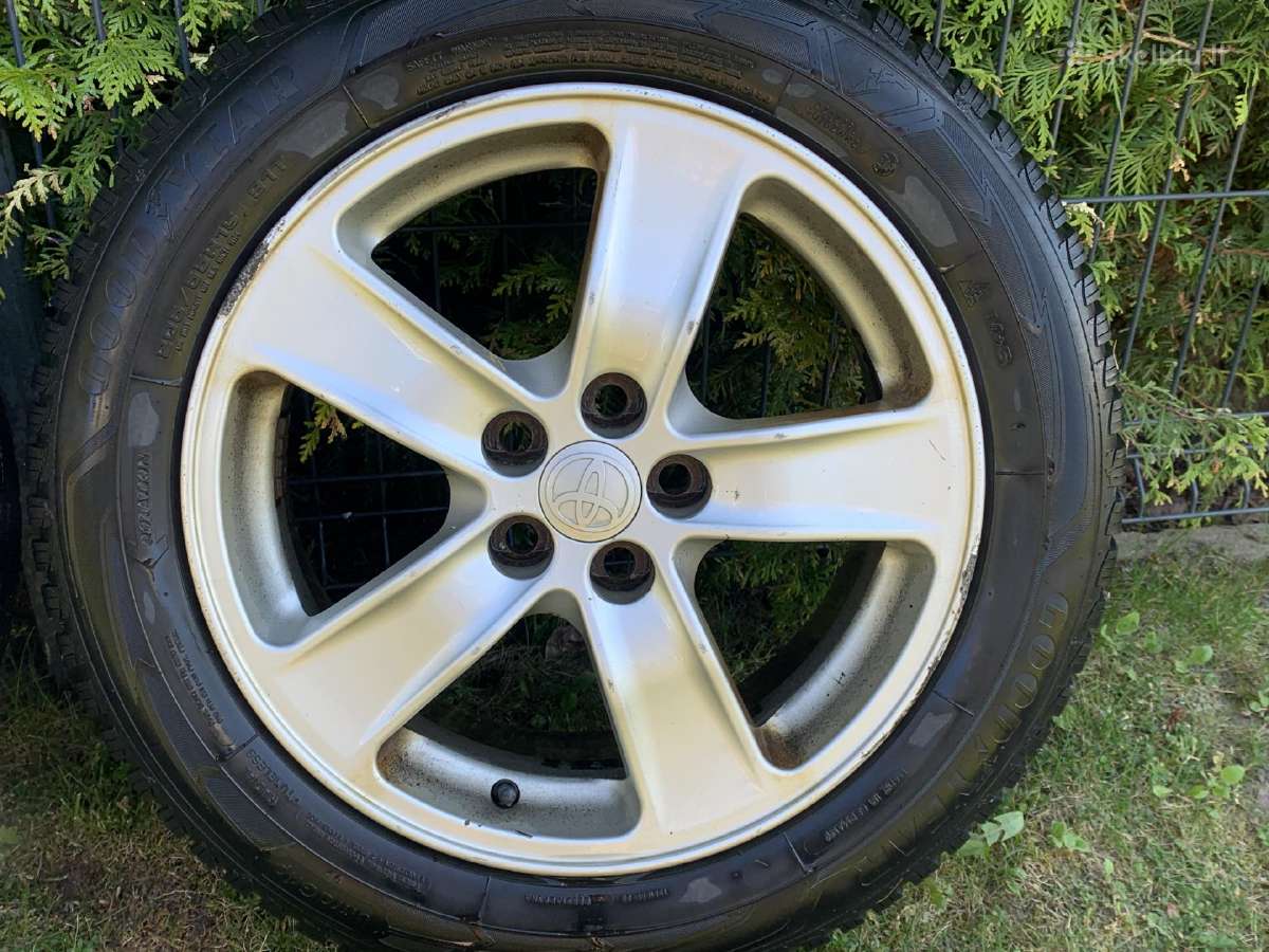 R16 toyota avensis lieti ratlankiai su padangomis - nuotraukos Nr. 4