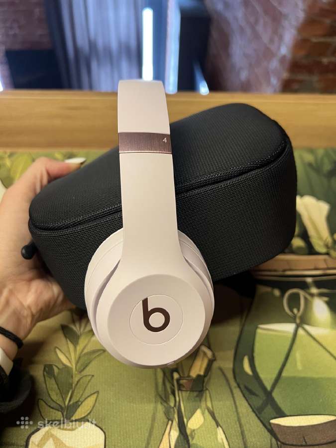 Beats Solo 4 belaidės ausinės Cloud Pink - nuotraukos Nr. 4