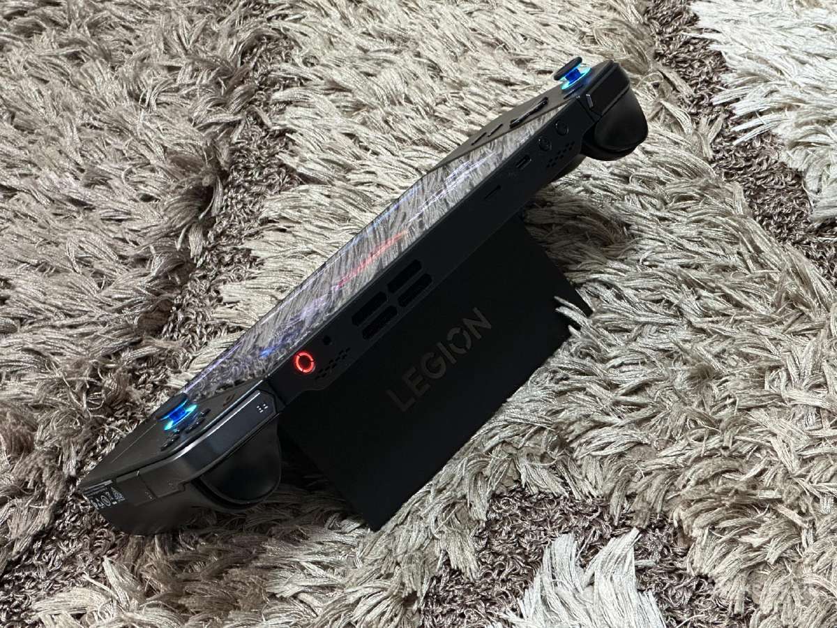 Parduodu Legion Go Z1 Extreme, 512gb, Qhd 8.8inch. - nuotraukos Nr. 4