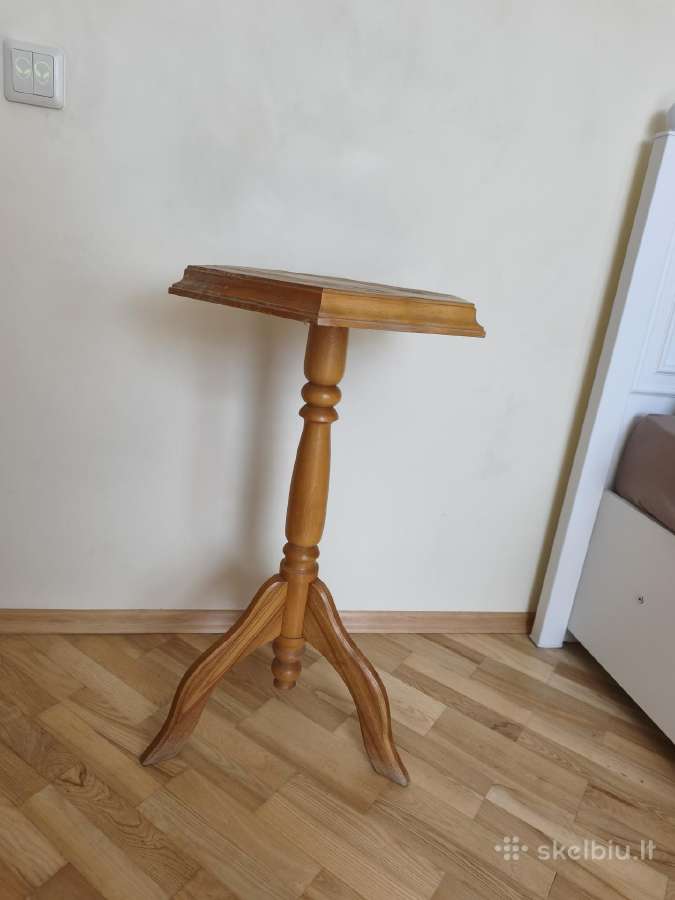 Elegantiškas medinis staliukas / gėlių stovas - nuotraukos Nr. 2
